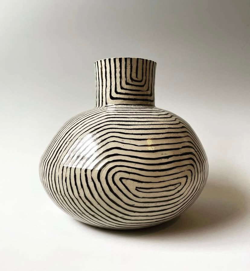 cultural_design_heritage_vase.jpg